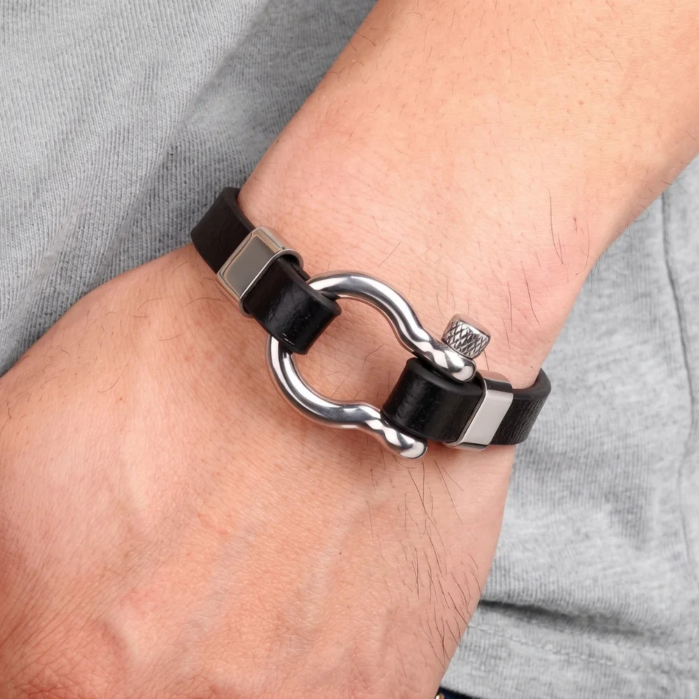démo bracelet cuir et acier manille