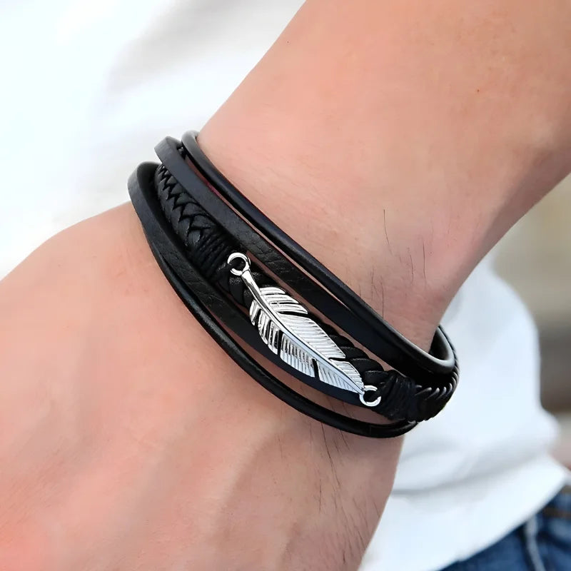 démo bracelet en cuir multi-rangs plume